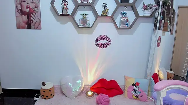 SharonSander online show from March 13, 2:49 am