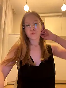 Eva Weyne online show from September 12, 7:03 pm