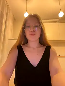 Eva Weyne online show from September 15, 7:14 pm