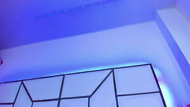 SarayRoyse online show from February 4, 7:11 pm