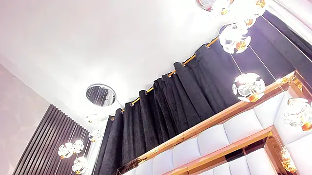 SarayRoyse online show from March 7, 10:21 pm