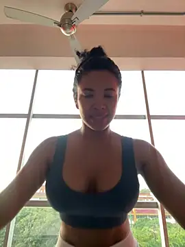 Brunettexio online show from January 21, 11:35 am