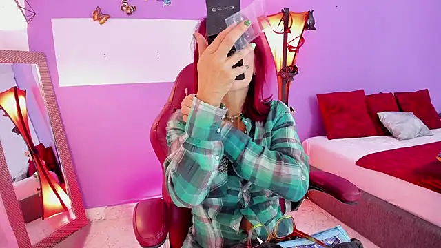 fransheska rossi online show from March 10, 12:15 pm