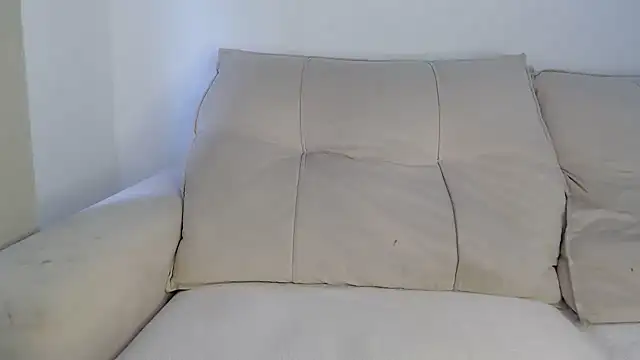 AninhaSampaio online show from December 4, 7:55 pm