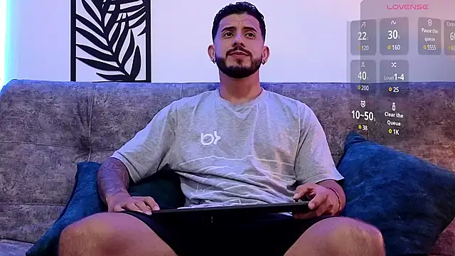 Bruno Mattos online show from December 22, 1:12 am