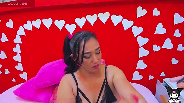 charlotte-11 online show from March 17, 3:29 pm