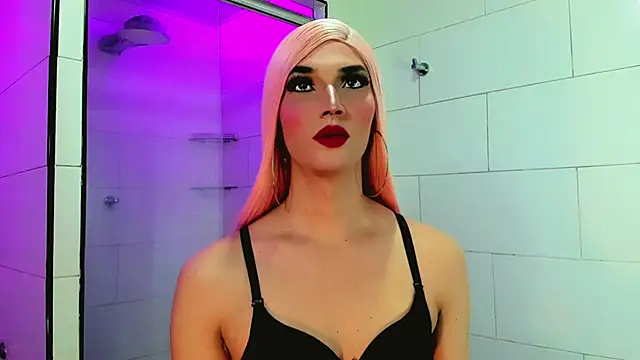 Snapshot of Victoria_Kastelo chatting on November 5, 7:14 pm Victoria Kastelo online show from November 5, 7:14 pm