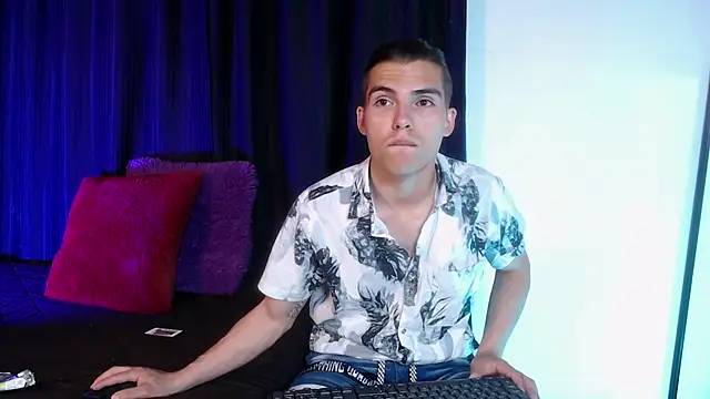 Snapshot of _Tattoo_Couple chatting on January 18, 9:34 pm Tattoo Couple online show from January 18, 9:34 pm