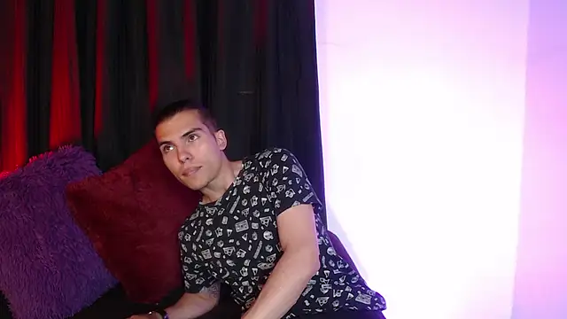 Snapshot of _Tattoo_Couple chatting on January 25, 4:57 pm Tattoo Couple online show from January 25, 4:57 pm