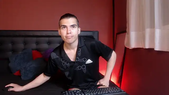 Snapshot of _Tattoo_Couple chatting on March 4, 1:28 pm Tattoo Couple online show from March 4, 1:28 pm