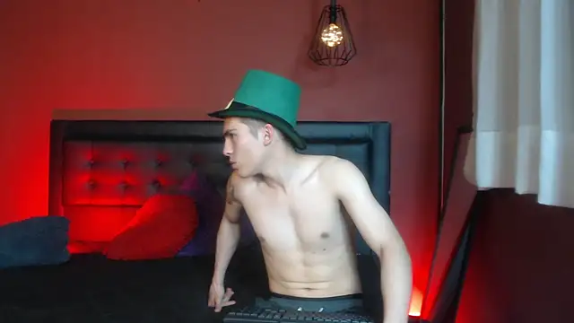 Snapshot of _Tattoo_Couple chatting on March 21, 1:45 pm Tattoo Couple online show from March 21, 1:45 pm