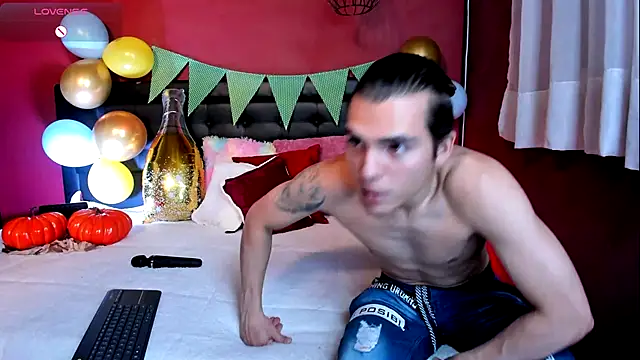 Snapshot of _Tattoo_Couple chatting on September 23, 3:15 pm Tattoo Couple online show from September 23, 3:15 pm