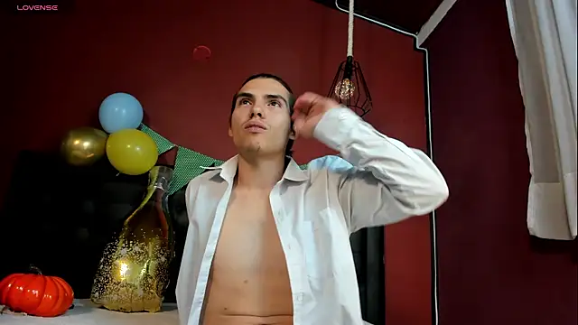 Snapshot of _Tattoo_Couple chatting on September 29, 2:00 pm Tattoo Couple online show from September 29, 2:00 pm