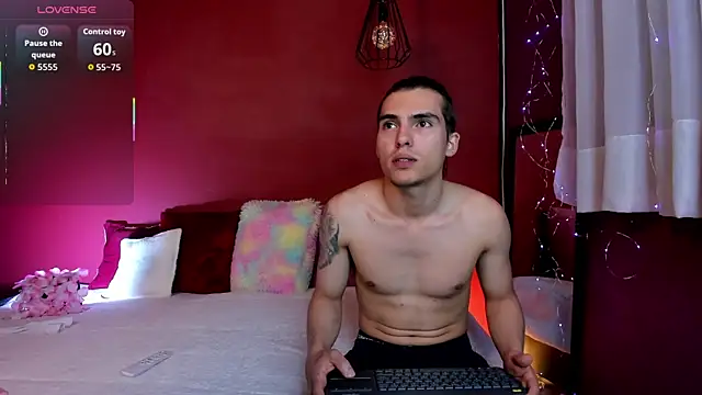 Snapshot of _Tattoo_Couple chatting on November 25, 2:06 pm Tattoo Couple online show from November 25, 2:06 pm