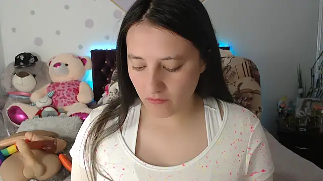 Snapshot of Lorenahot_06 chatting on February 24, 6:36 pm Lorenahot 06 online show from February 24, 6:36 pm