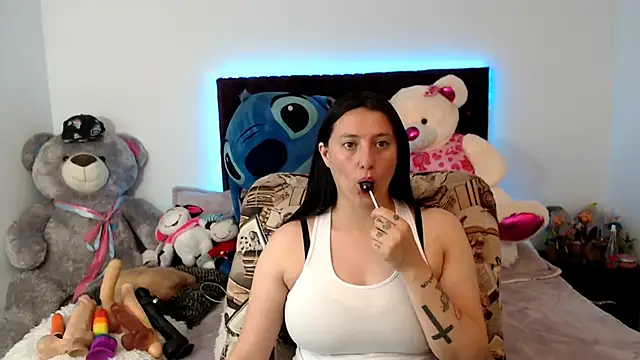 Snapshot of Lorenahot_06 chatting on November 11, 6:41 pm Lorenahot 06 online show from November 11, 6:41 pm