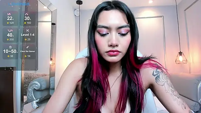 AzuraKindong online show from February 4, 7:22 pm