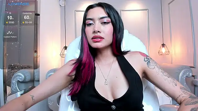 AzuraKindong online show from February 5, 1:26 am