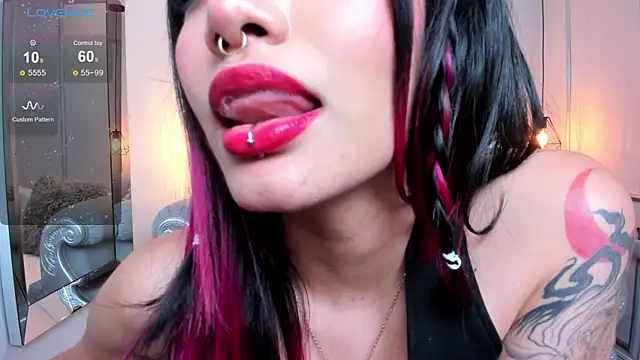 AzuraKindong online show from February 11, 10:18 pm