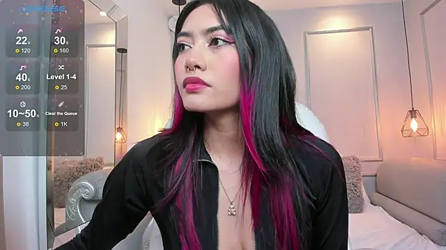 AzuraKindong online show from February 17, 7:53 pm