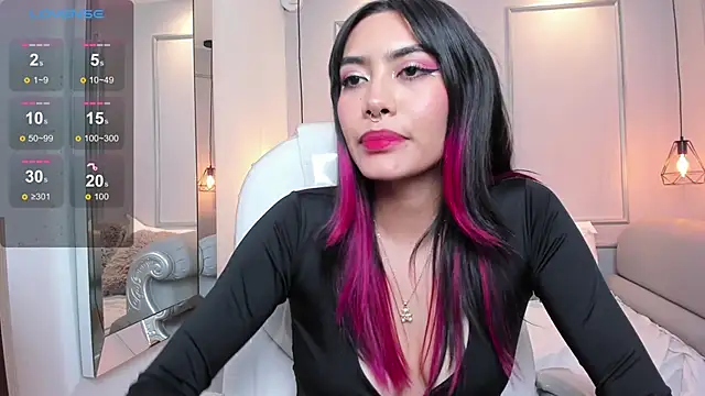 AzuraKindong online show from February 19, 1:18 am