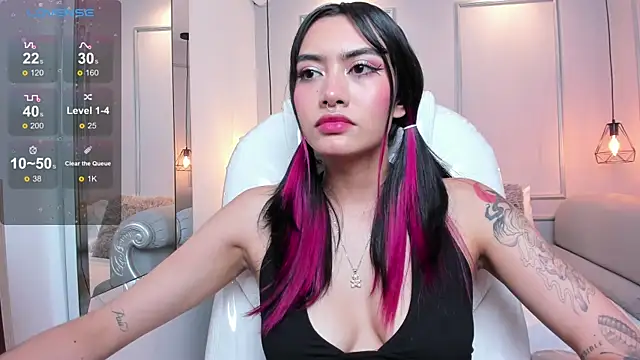 AzuraKindong online show from February 20, 10:26 pm