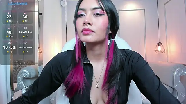 AzuraKindong online show from February 26, 7:16 pm