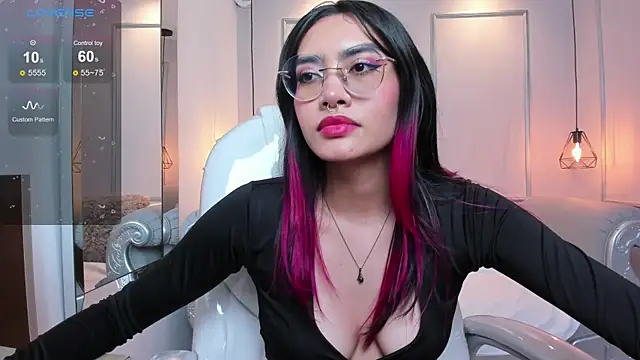 AzuraKindong online show from March 5, 10:21 pm