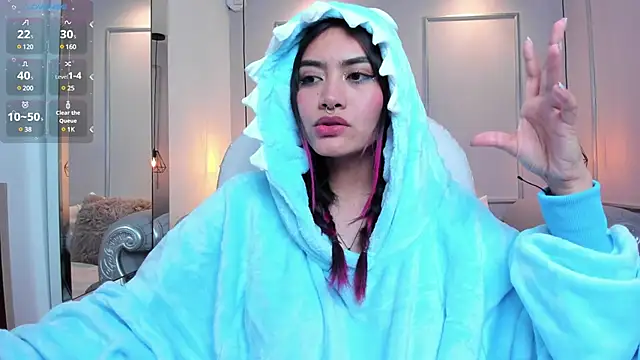 AzuraKindong online show from March 11, 1:26 am