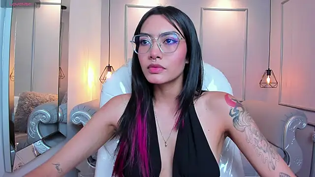 AzuraKindong online show from September 16, 7:26 pm