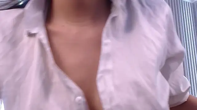 AnyaFloyd69 online show from September 19, 9:15 pm