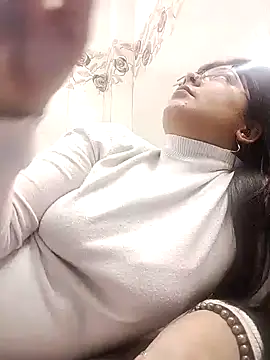 Husnpari20 online show from January 1, 9:28 am