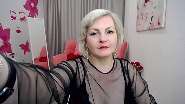 BlondeBrilliant7 online show from December 16, 5:59 am