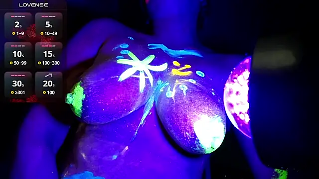 BlondeBrilliant7 online show from January 11, 6:14 am