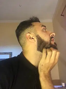 ClatteryPrexy online show from December 25, 3:06 pm