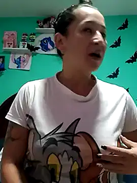 emilypoppy3 online show from December 17, 6:53 pm