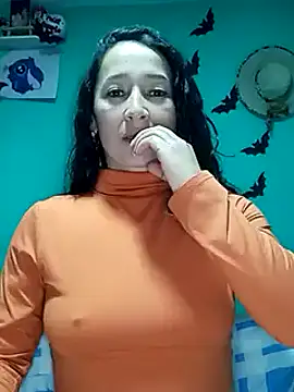 emilypoppy3 online show from February 1, 1:55 am