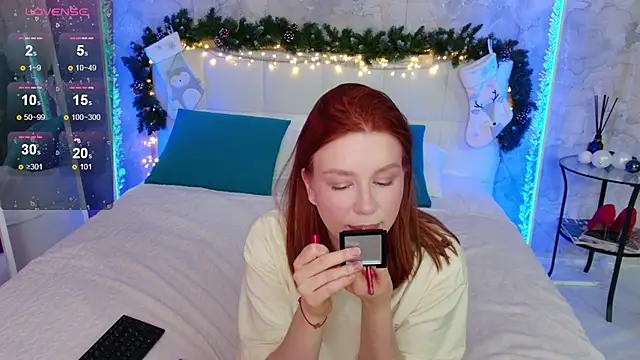 LucyHornyDoll online show from January 15, 5:50 am