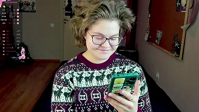 Snapshot of Sashy_Way chatting on January 3, 8:01 pm Sashy Way online show from January 3, 8:01 pm