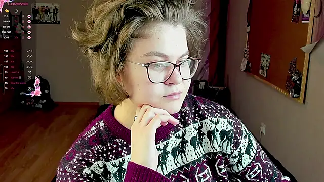 Snapshot of Sashy_Way chatting on January 4, 6:51 pm Sashy Way online show from January 4, 6:51 pm