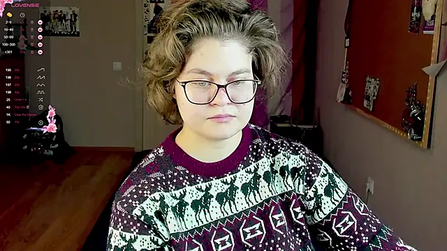 Snapshot of Sashy_Way chatting on January 4, 9:52 pm Sashy Way online show from January 4, 9:52 pm