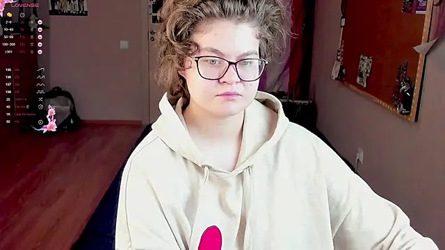 Snapshot of Sashy_Way chatting on January 5, 11:37 am Sashy Way online show from January 5, 11:37 am