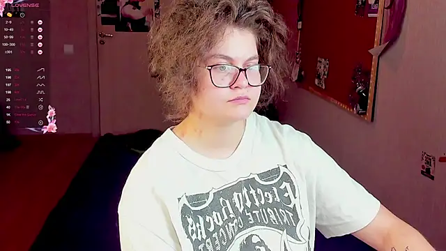 Snapshot of Sashy_Way chatting on January 11, 11:12 am Sashy Way online show from January 11, 11:12 am