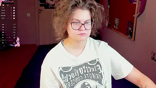 Snapshot of Sashy_Way chatting on January 11, 3:09 pm Sashy Way online show from January 11, 3:09 pm