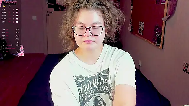 Snapshot of Sashy_Way chatting on January 11, 6:12 pm Sashy Way online show from January 11, 6:12 pm