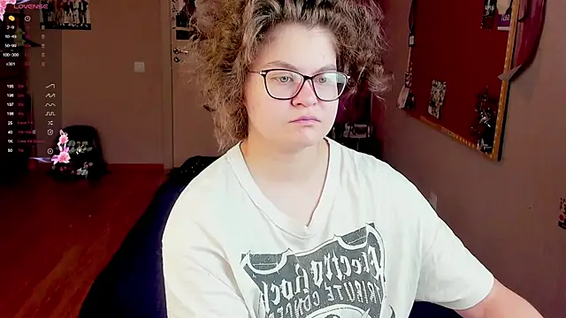 Snapshot of Sashy_Way chatting on January 26, 10:55 am Sashy Way online show from January 26, 10:55 am