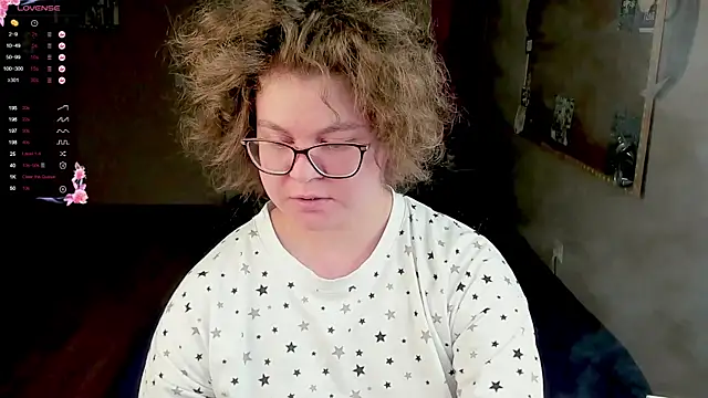 Snapshot of Sashy_Way chatting on February 13, 3:35 pm Sashy Way online show from February 13, 3:35 pm