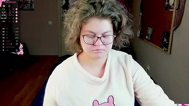 Snapshot of Sashy_Way chatting on March 8, 7:53 pm Sashy Way online show from March 8, 7:53 pm