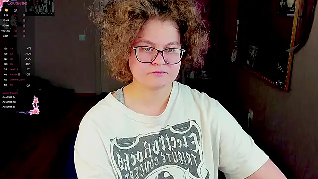 Snapshot of Sashy_Way chatting on March 15, 2:55 pm Sashy Way online show from March 15, 2:55 pm