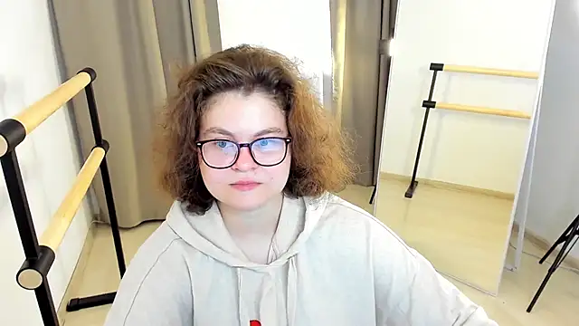 Snapshot of Sashy_Way chatting on September 17, 9:16 pm Sashy Way online show from September 17, 9:16 pm